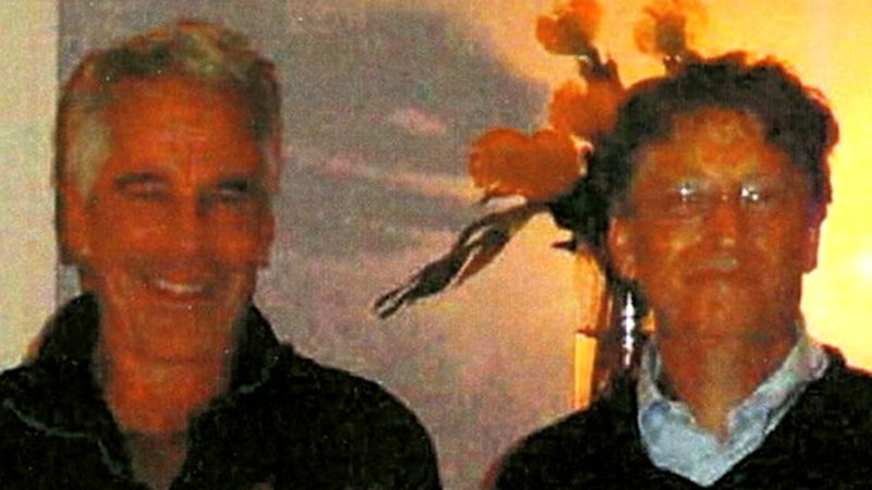 Bill Gates apologises to staff over Epstein links