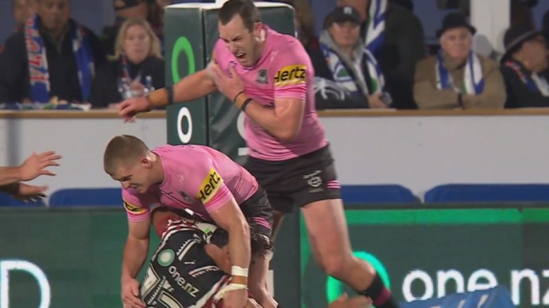 Isaah Yeo suffers injury during tackle in Panthers match