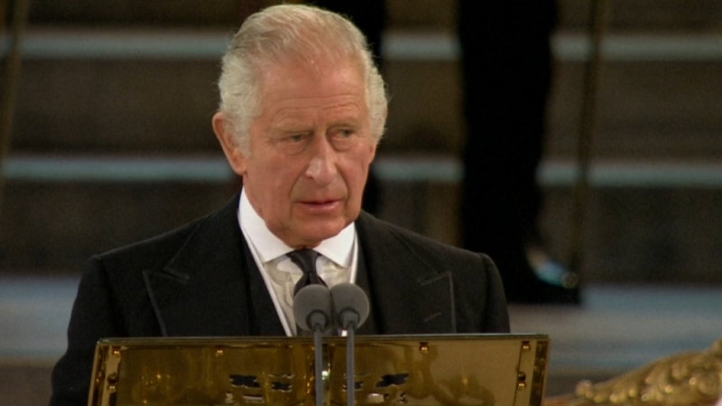 Kral Charles III, İngiltere Parlamentosu'na ilk kez hükümdar olarak hitap ediyor