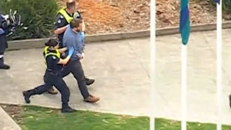 Teacher pleads guilty to stabbing school principal