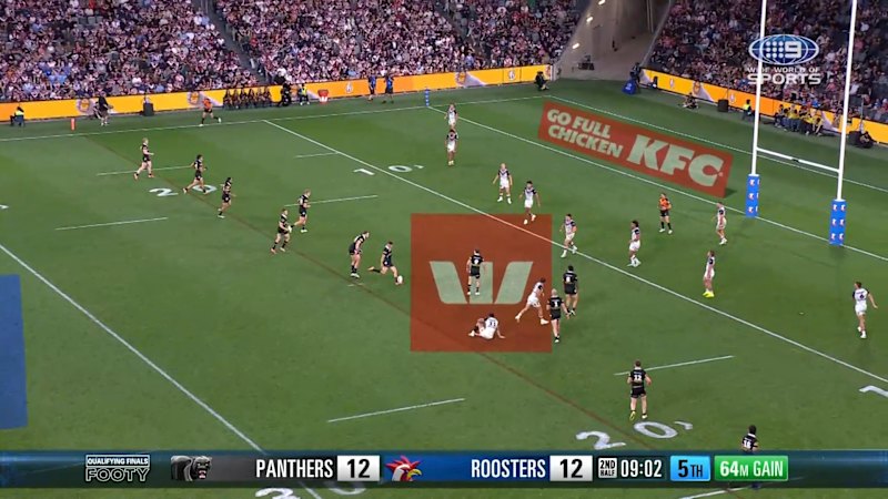 Nathan Cleary kicks field goal to put Penrith 13-12 ahead over Sydney Roosters