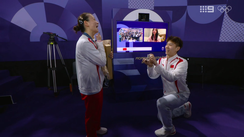 Badminton player wins gold, then accepts wedding proposal