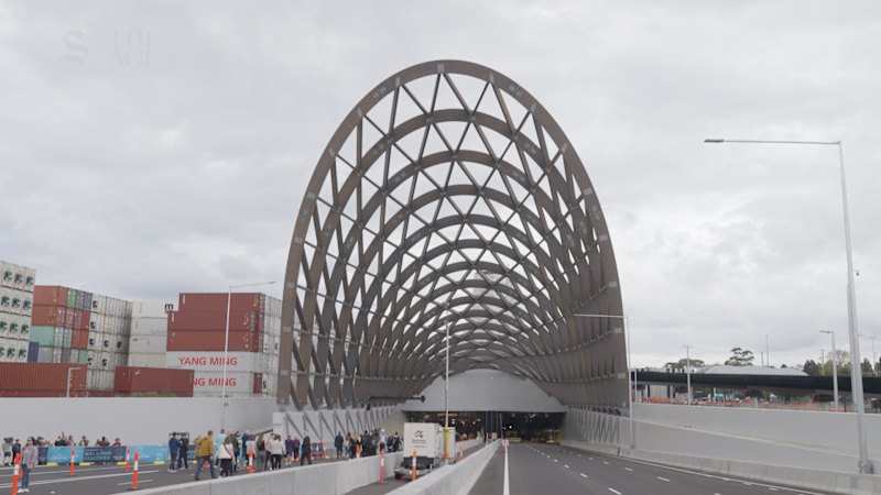 Melburnians get a sneak preview to the new West Gate Tunnel