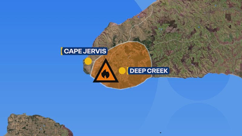 South Australian bushfire burns out of control