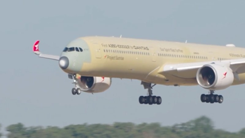Qantas A320 completes 24-hour non-stop flight from Melbourne to Toulouse