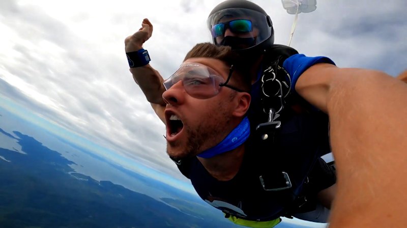 Slain Senior Constable Vadim De Waart skydiving in 2021