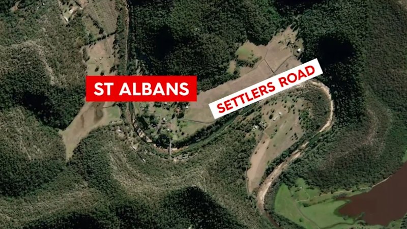 Two men missing after car crashes into river north-west of Sydney