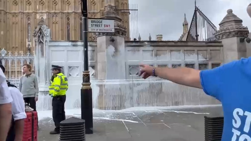 Big Ben wall sprayed with white paint