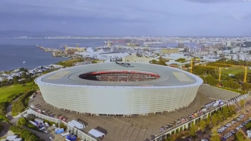 Low-flying aircraft flyover shocks rugby fans before All Blacks vs Springboks Test