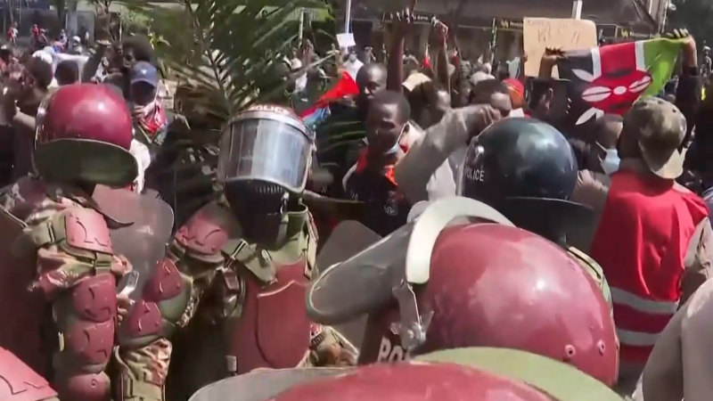 Dozens injured after police open fire on protesters in Kenya 