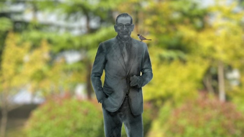 Businesses and politicians slam plan for Dan Andrews statue