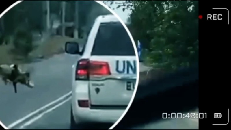 BMU'nun, Ukrayna'nın Herson kentinde işaretlenmiş bir konvoya düzenlenen insansız hava aracı saldırısına ait görüntüleri