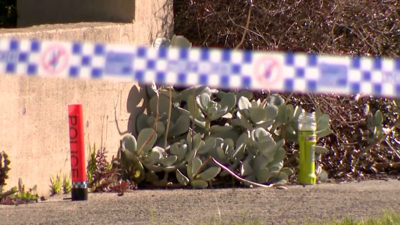 Man seriously injured in suspected targeted shooting in Melbourne
