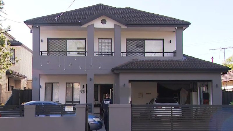 Two Sydney homes fired at in early-morning shootings