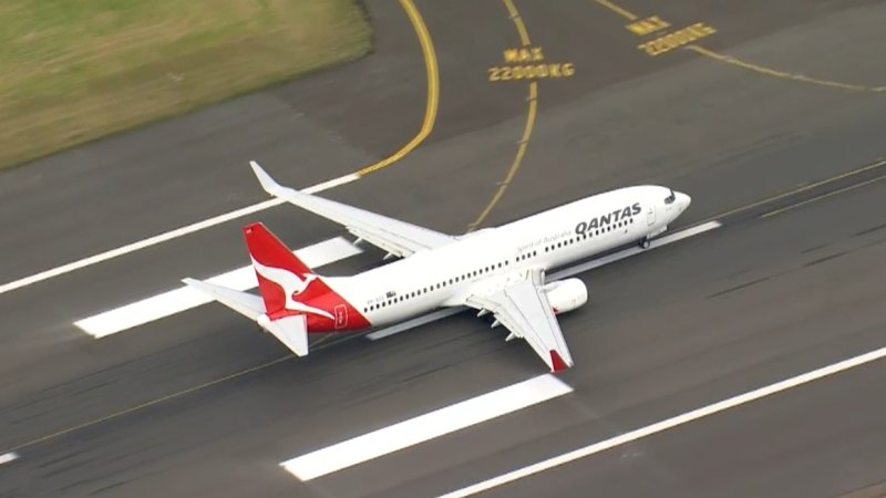 Qantas aims to resume flights on Sunday