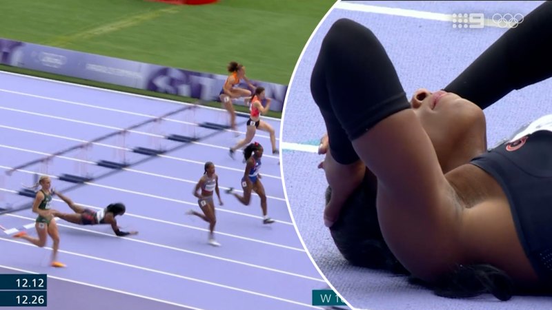 Dramatic fall in women's 100m hurdles semi-final