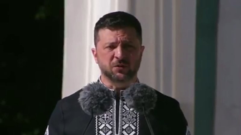 Ukraine President insists his country will keep fighting