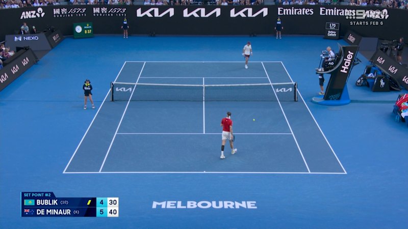 세트 포인트에서 Bublik 이중 오류 발생