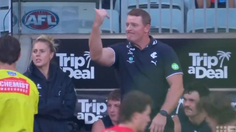 Voss' bench ploy under scrutiny as pressure rises