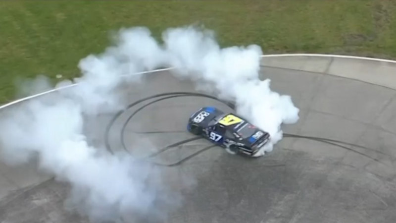 SVG does massive burnout after NASCAR win