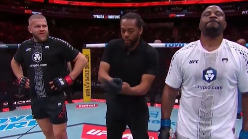 Awkward moment after wrong winner announced