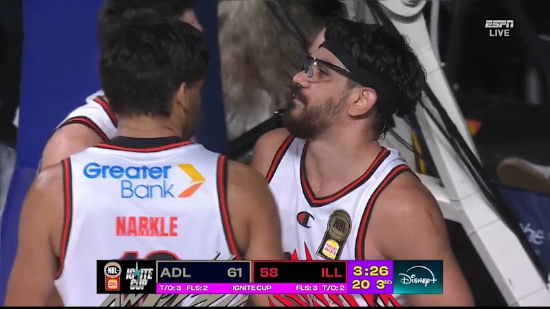 Zvezdnik NBL Bryce Cotton v solzah zapustil igrišče