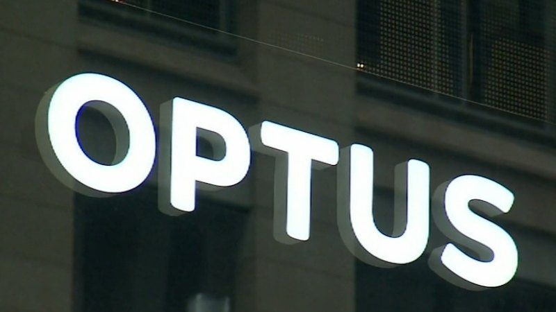 Optus customers in Queensland hit by outage