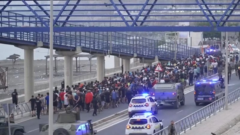 EU holds crisis meeting after Spanish border crossing