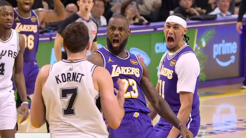 LeBron James reportedly announces he is leaving the Los Angeles Lakers