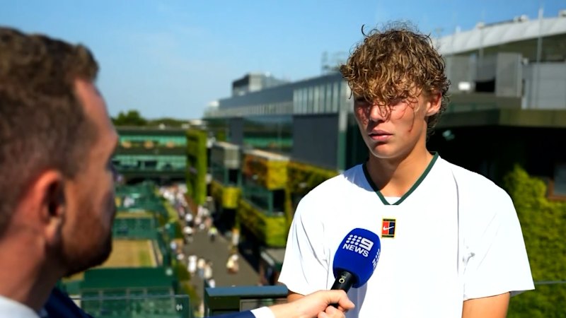 Hewitt loses Wimbledon boys' final