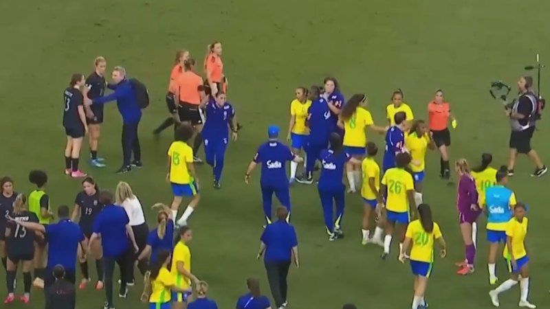 Eight red cards as soccer friendly turns nasty