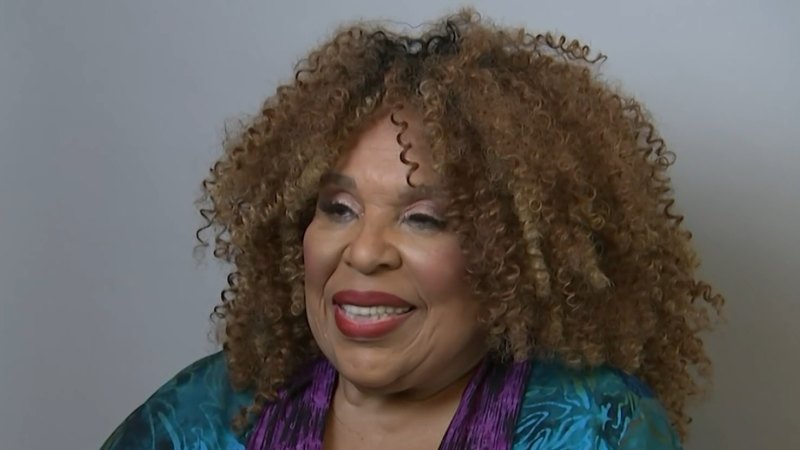 Grammy-winning singer Roberta Flack dies aged 88