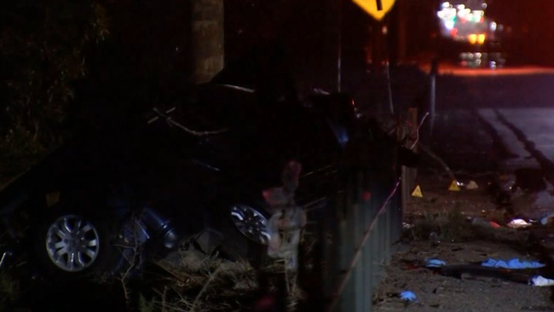 One dead, six in hospital after horror Melbourne crash