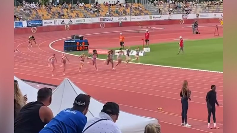 Lewis shatters Aussie record