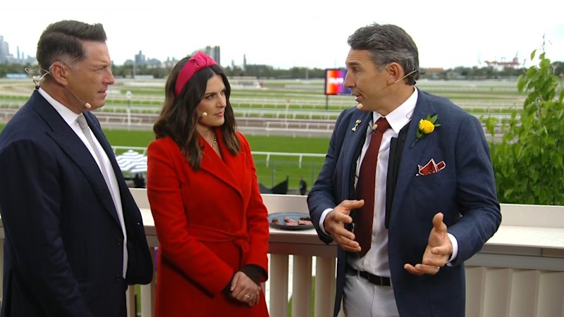 Slater backs Flatten The Curve