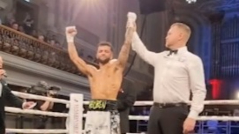 Boxer badly hurt after title loss