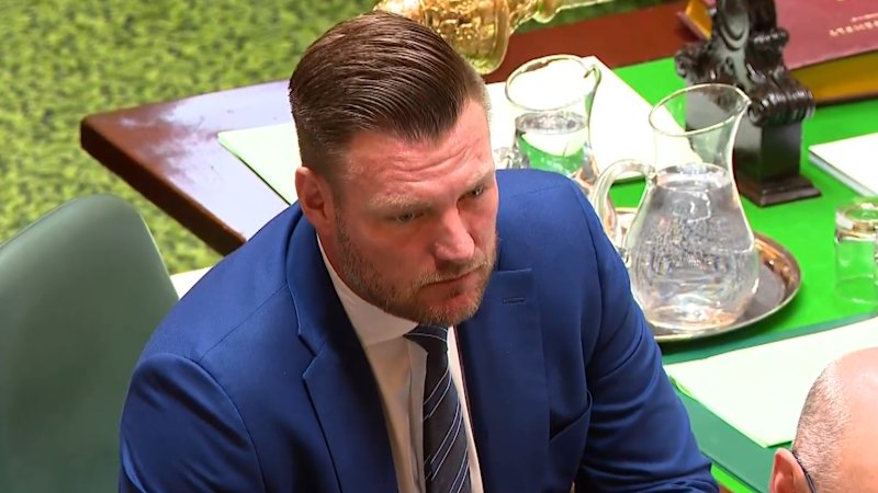 Victorian Deputy Opposition Leader Sam Groth announces retirement