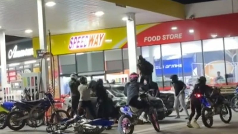 Motorbikers claim driver ran them over