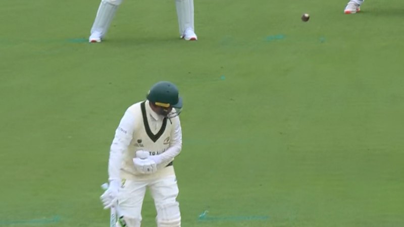 Khawaja out for 20-ball duck