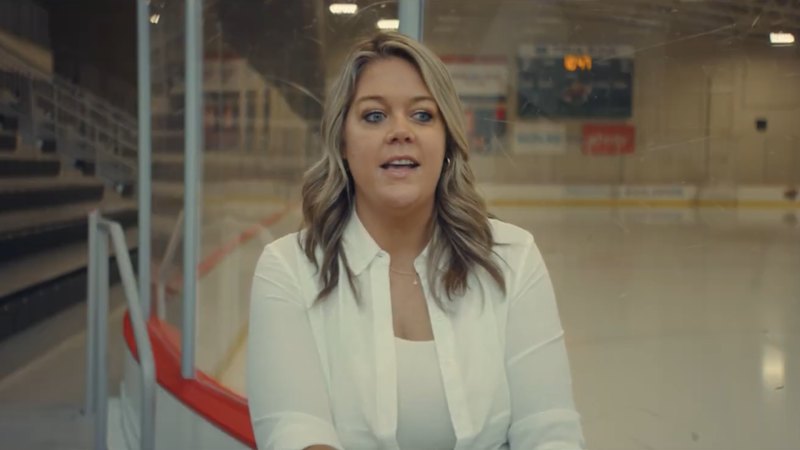 Hockey writer Jessi Pierce talks about her career