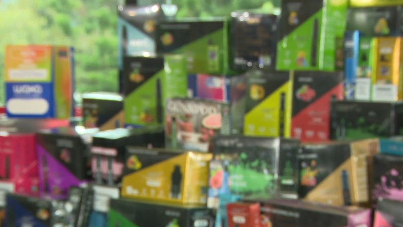 Vaping likely to cause cancer, Australian researchers warn