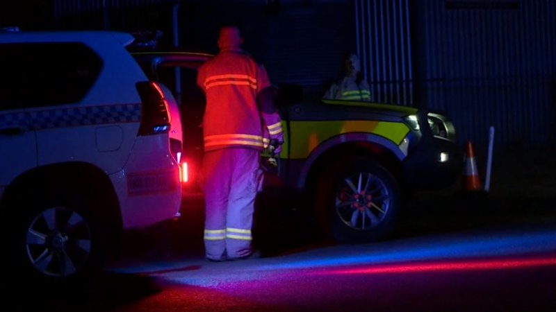 Police officer breaks cover to rescue toddler during Charleville siege