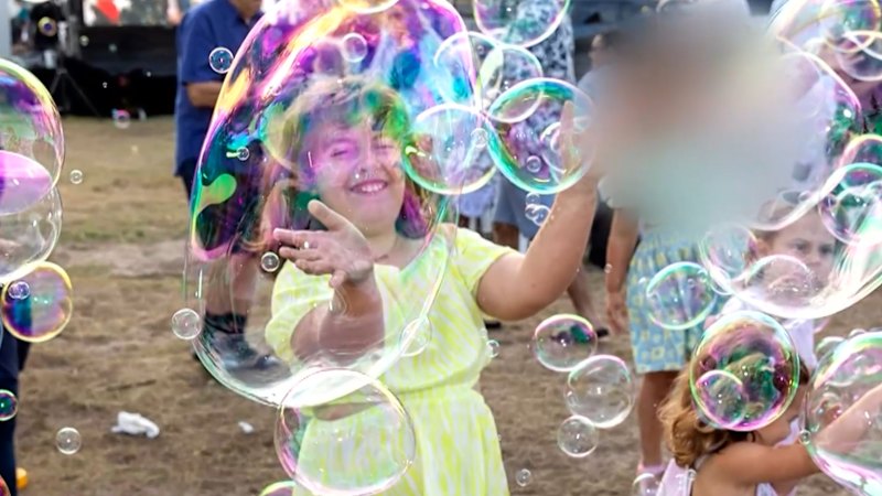 Photographer recalls Bondi Beach terror attack