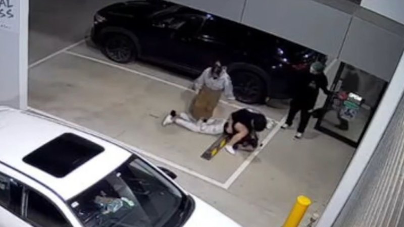Shop workers tackle man to the ground after alleged theft