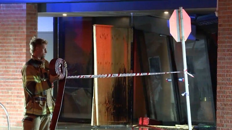 Melbourne nail salon firebombed twice in two days