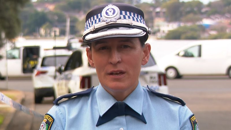Father dead, daughter missing after Sydney boating tragedy