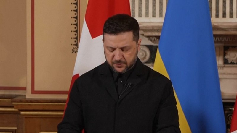 Ukraine's Zelenskyy seeks more European help against Russia on London trip