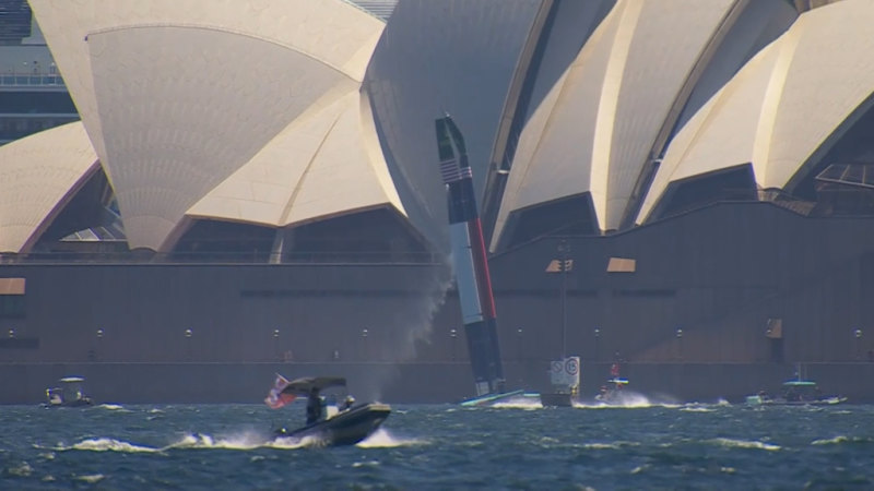 USA boat’s dramatic capsize