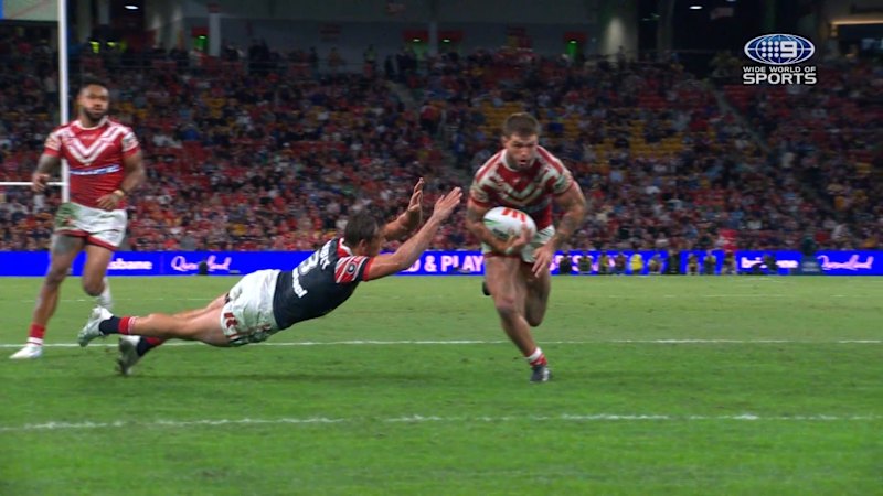 Smith's brilliant act stops try
