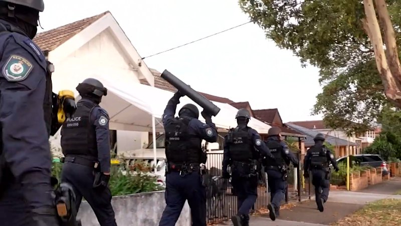 New intelligence finds 500 groups operating across NSW